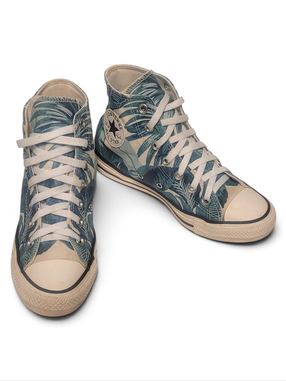Converse High-Top Sneakers in Jungle Print